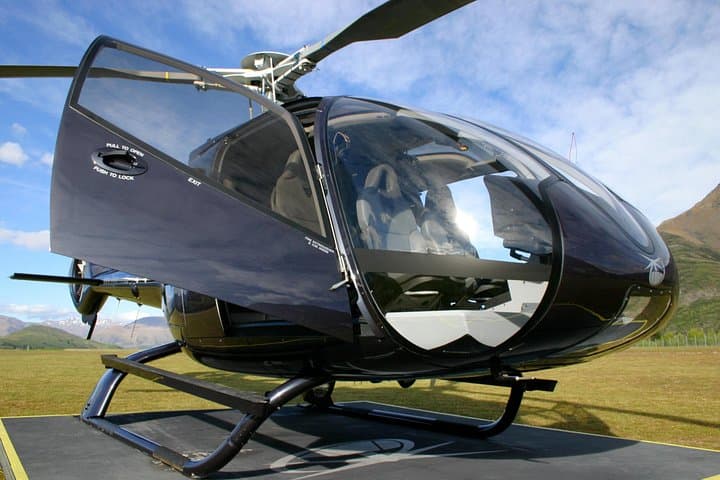 Milford Sound Helicopter Flight and Cruise from Queenstown