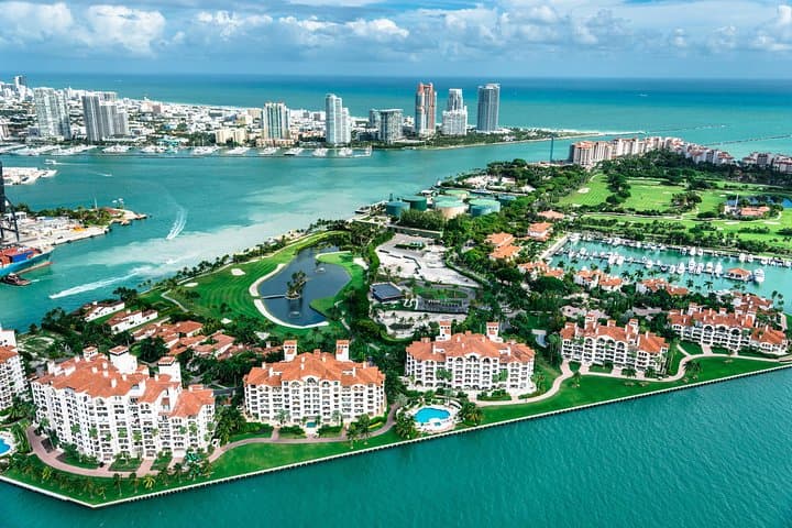 Miami Helicopter Experience with Transportation and champagne