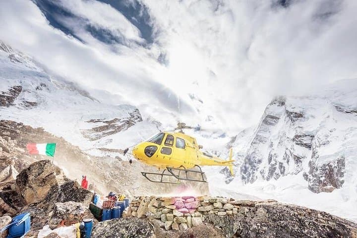 Everest Scenic Helicopter Flight With Multiple Landing