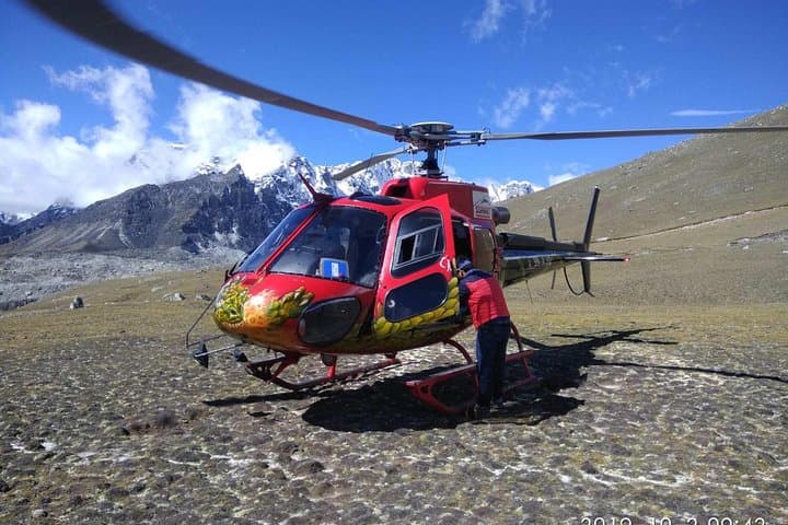 Everest Base Camp Helicopter Tour landing at Everest View Hotel