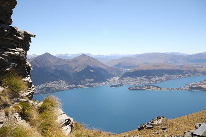 Private Champagne Picnic on a Peak with Helicopter Ride