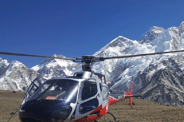 Everest Helicopter Tour with Kalapatthar Landing