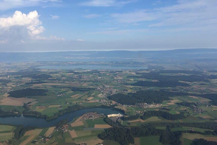 On the way to the lake land with the Jura hill in the back ground