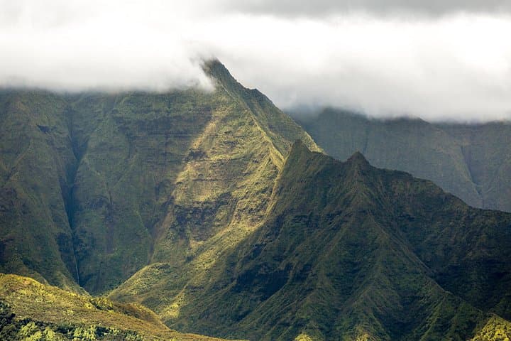 Kauai' Exclusive Helicopter Tour: JURASSIC CANYON LANDING