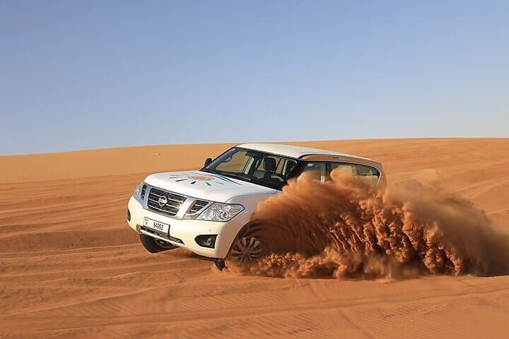 12-Minute Helicopter Tour & Desert Safari in Dubai combo