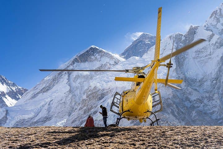 Everest Scenic Helicopter Flight With Multiple Landing