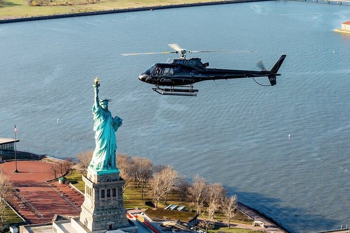 The Empire Helicopter Tour of New York