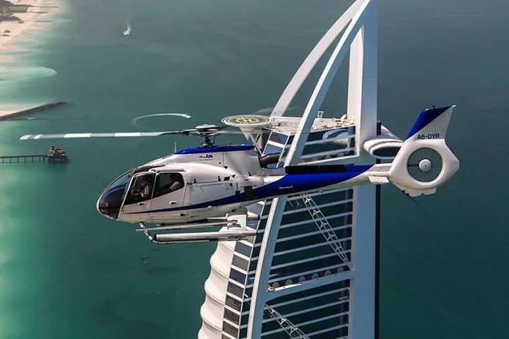 Dubai Helicopter 12-Minute Scenic Flight with Transfer Option