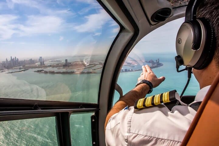 Dubai Helicopter 12-Minute Scenic Flight with Transfer Option