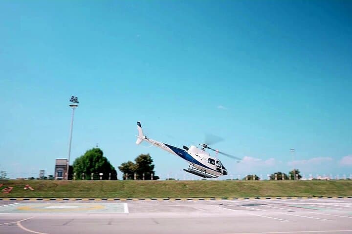 Dubai Helicopter Experience with Sightseeing Options