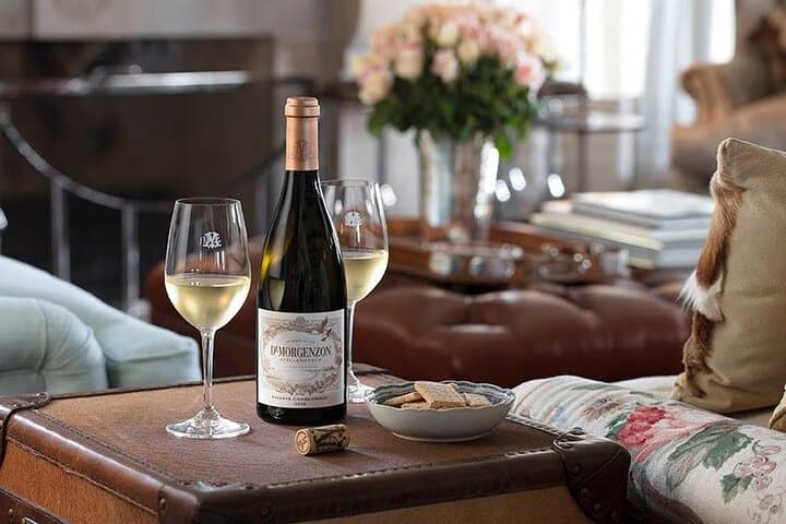 DeMorgenzon wine tasting