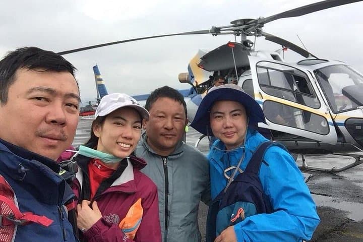 Everest Base Camp Landing by Helicopter at kalapathar View Point