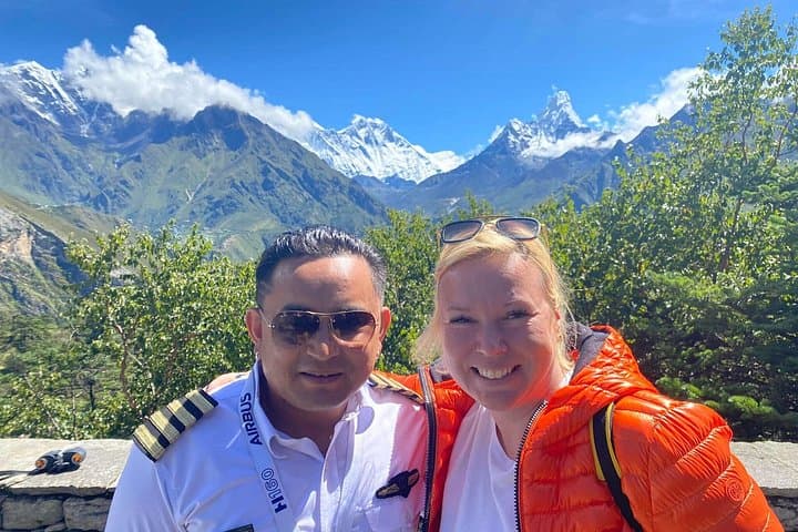 Everest Base Camp Landing by Helicopter at kalapathar View Point
