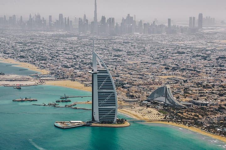 2 Hours Dhow Dinner Cruise with Helicopter Ride in Dubai