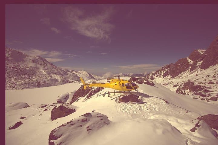 Everest Helicopter Tour 2026/27: Price, Landing & Guide