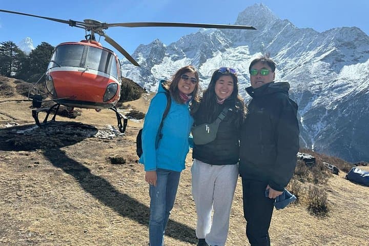 Everest Base Camp Landing by Helicopter at kalapathar View Point