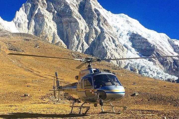 Everest Base Camp Landing by Helicopter at kalapathar View Point