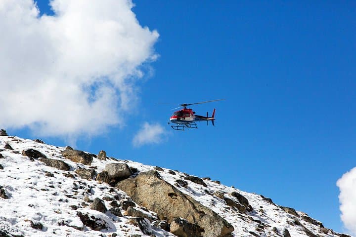 Everest Helicopter Flight