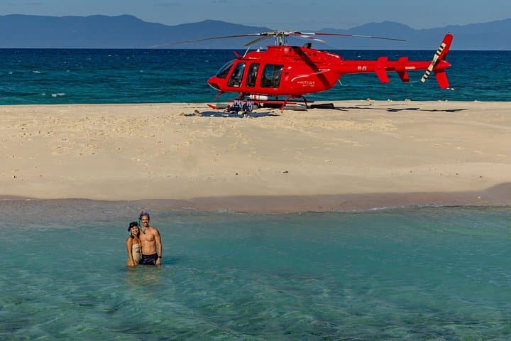 Private Helicopter Tour: Reef Island Snorkeling and Gourmet Picnic Lunch
