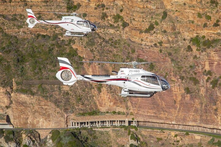 Cape Town: 25min Helicopter Flight with Complimentary Boat Cruise