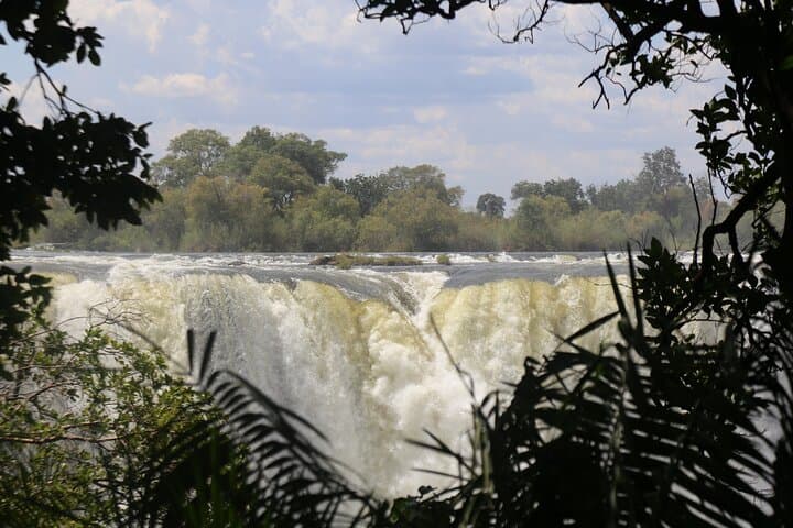 Victoria Falls Private Tour with Lunch and Helicopter Flight
