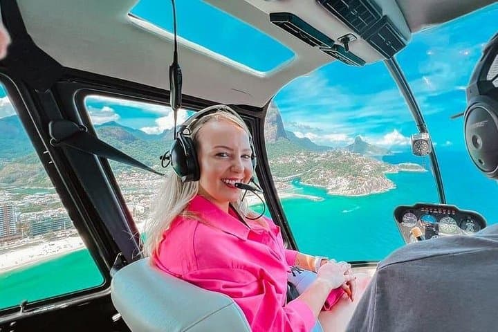 Private 30 min Helicopter Tour in Rio de Janeiro for 3 people