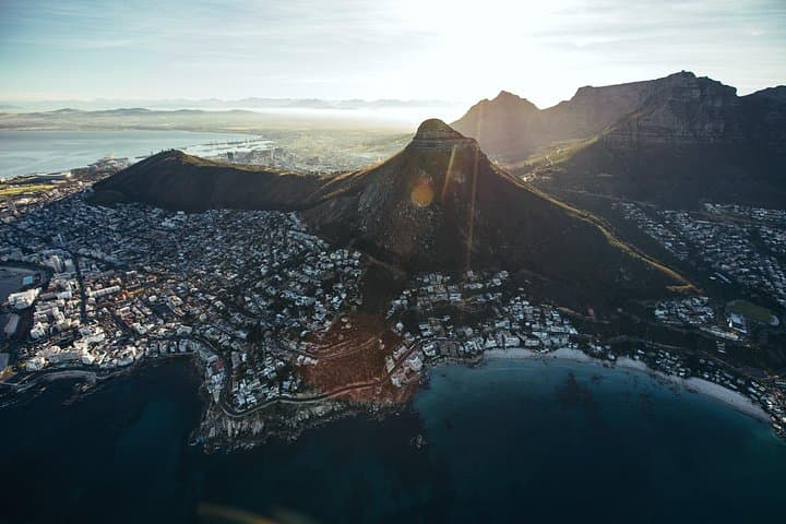 Cape Town City Center Helicopter Tour with Champagne