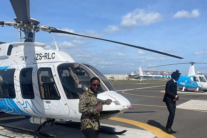 Helicopter Tour: Hotel Pickup & drop-off incl. CAPE TOWN..
