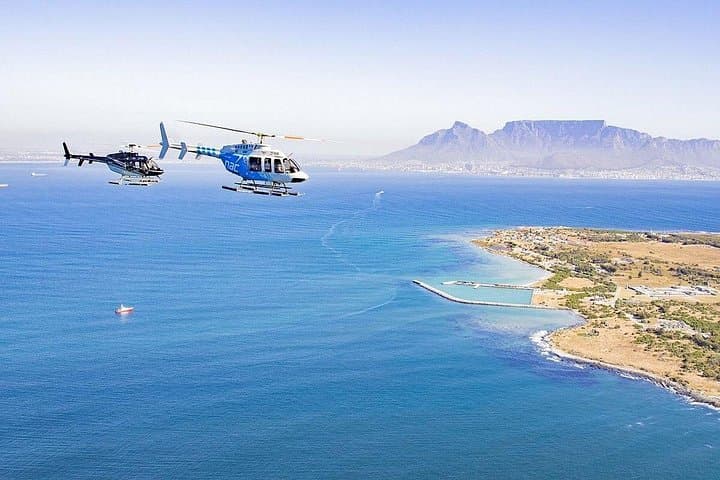 Private Helicopter Tour to Robben Island with Guided Tour