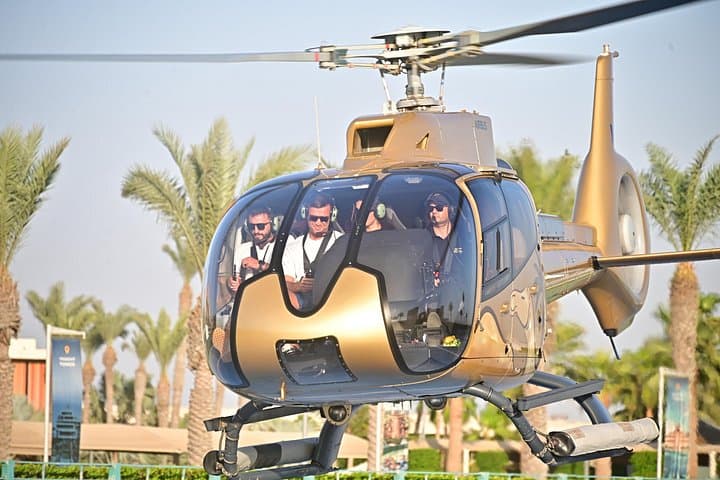12-Minute Helicopter Tour & Desert Safari in Dubai combo