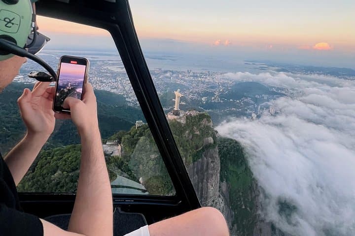 Rio : Helicopter tour at Christ the Redeemer - 30 minutes
