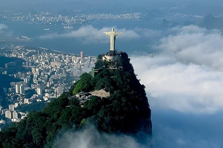 Rio : Helicopter tour at Christ the Redeemer - 30 minutes