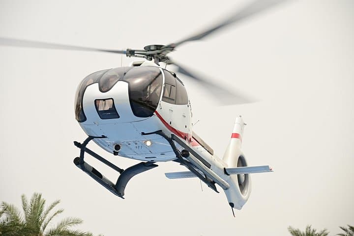 Dubai 12-Minute Helicopter Tour with Atlantis, The Palm Dinner