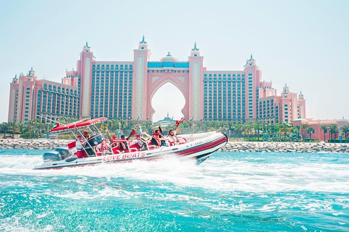 Dubai: Small-Group Helicopter Tour and Speedboat Ride