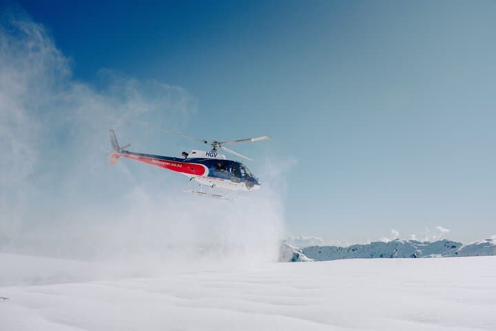 Franz Josef: Neve Discoverer Helicopter Flight with snow landing