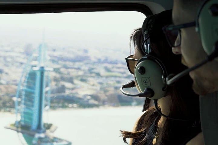 Dubai Iconic Tour by Helicopter