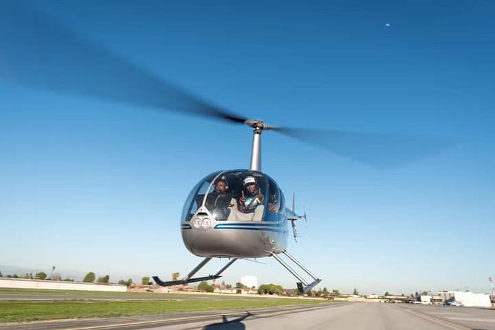 Los Angeles Surf to City Tour by Helicopter
