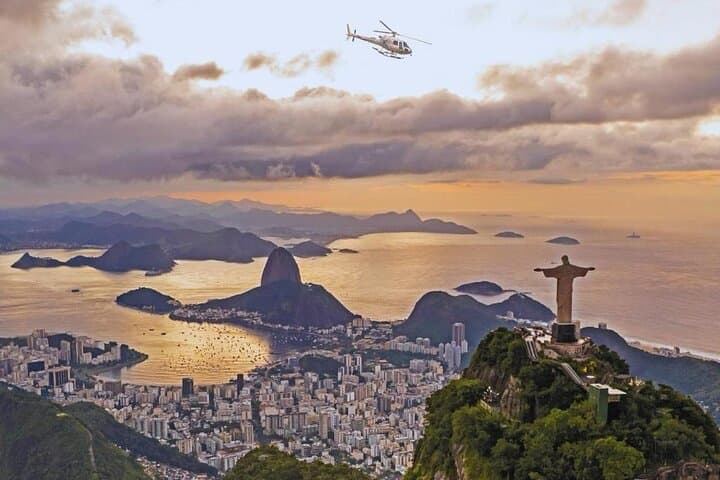 VRP Helicopter Tour - The best Off Rio
