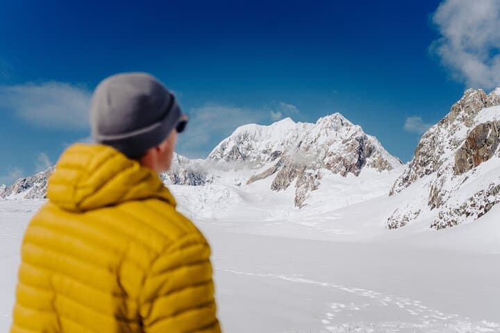 Fox Glacier: 25-Minute Helicopter Flight with Snow Landing