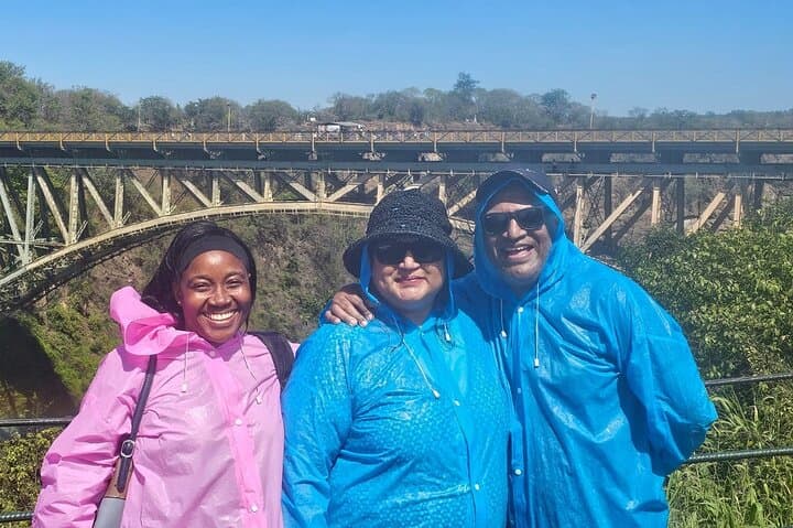 Victoria Falls Guided Tour and Helicopter Flight