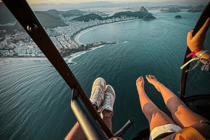 Private Helicopter Tour in Rio de Janeiro -DOORS OFF - 3 people