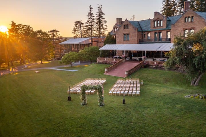 Luxury Spa Retreat with Private Helicopter from NYC
