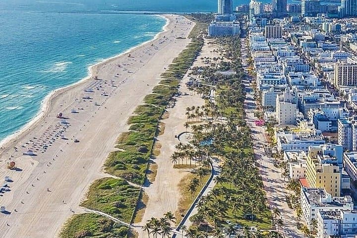 Miami Private Helicopter Tour with Champagne