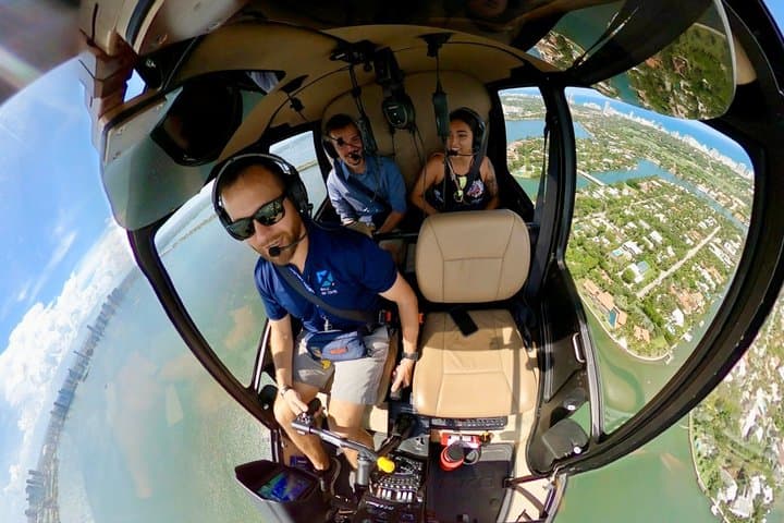 Miami Helicopter Tour: South Beach, Downtown & Islands