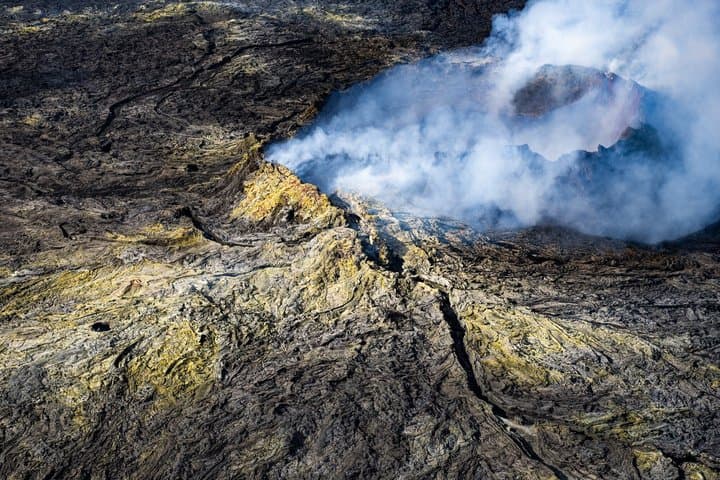 Private Helicopter Tour - Volcanoes and Glaciers in Iceland