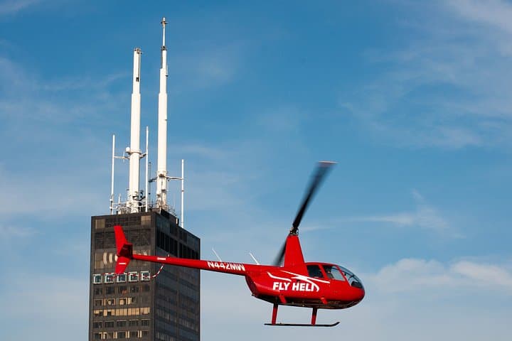 Chicago Helicopter Tour: City to Shoreline