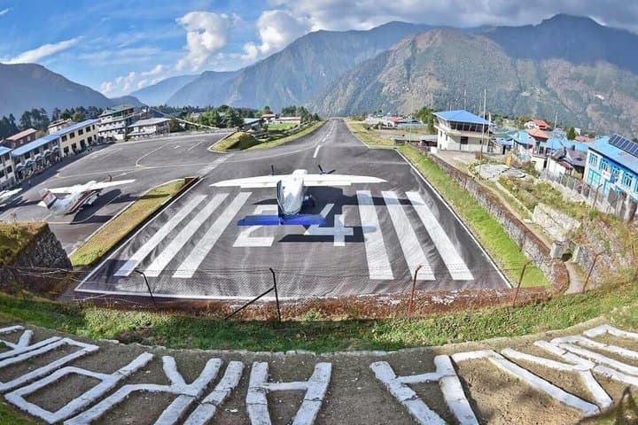 Everest Base Camp Helicopter Tour with landing