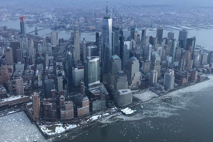 Manhattan Helicopter Sightseeing Tour