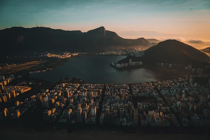 Rio de Janeiro: 35 Min Helicopter Tour Christ the Redeemer