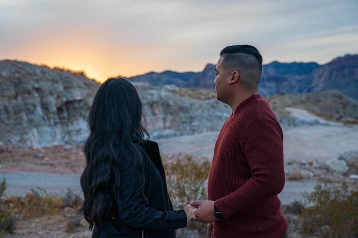 Sunset Red Rock Canyon Helicopter Tour and Champagne Toast